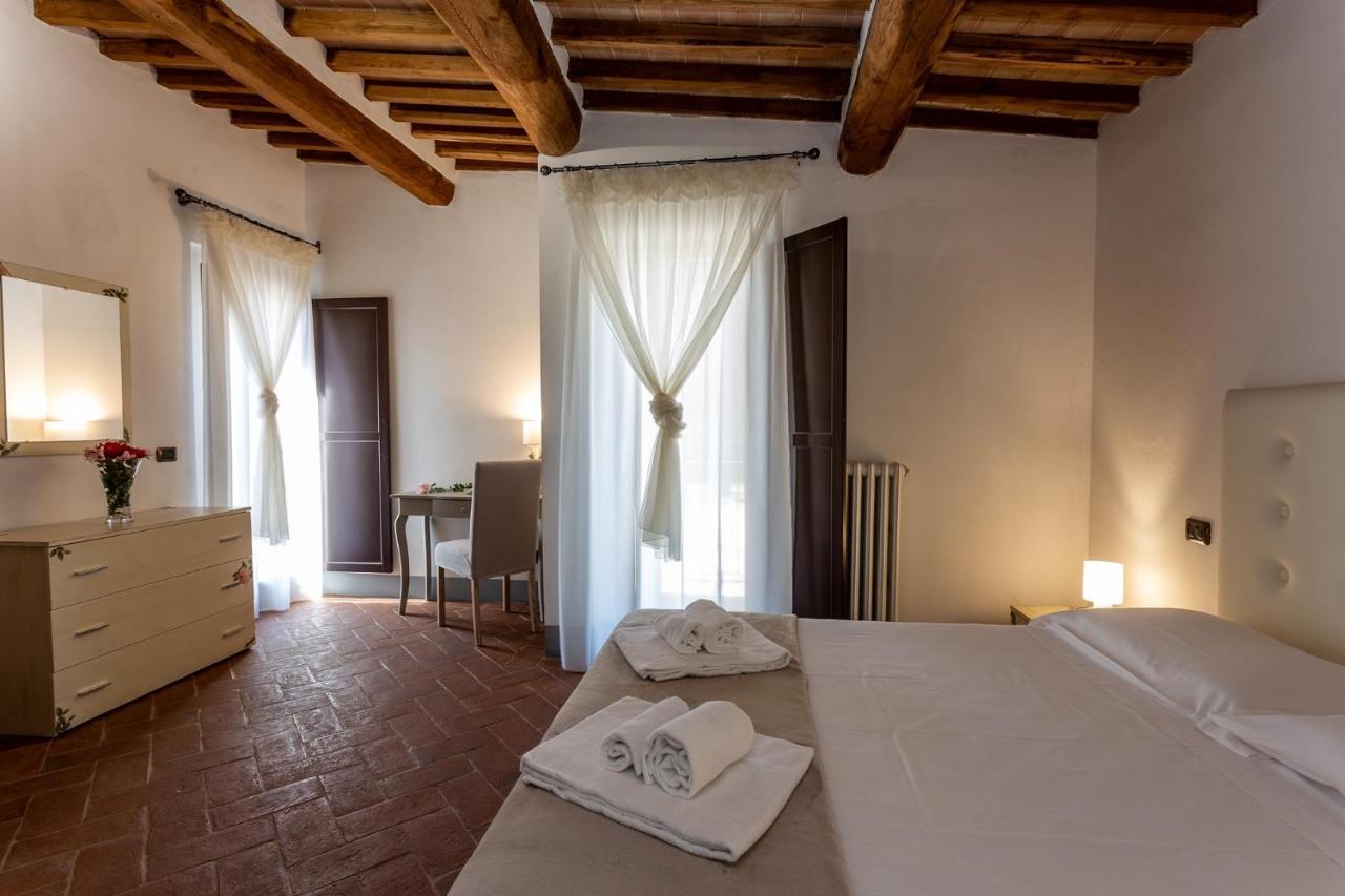 Il Borgo Di Terrensano Aparthotel Siena Exterior photo