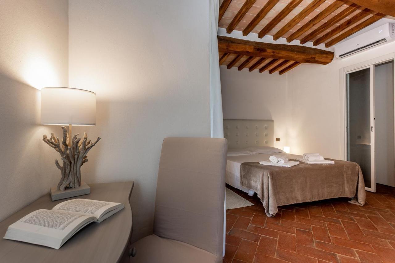 Il Borgo Di Terrensano Aparthotel Siena Exterior photo