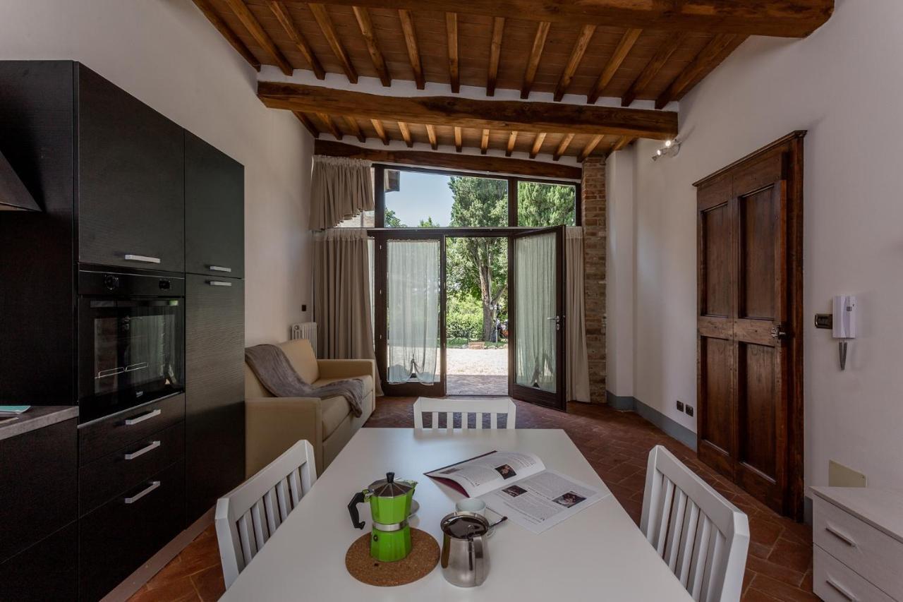 Il Borgo Di Terrensano Aparthotel Siena Exterior photo