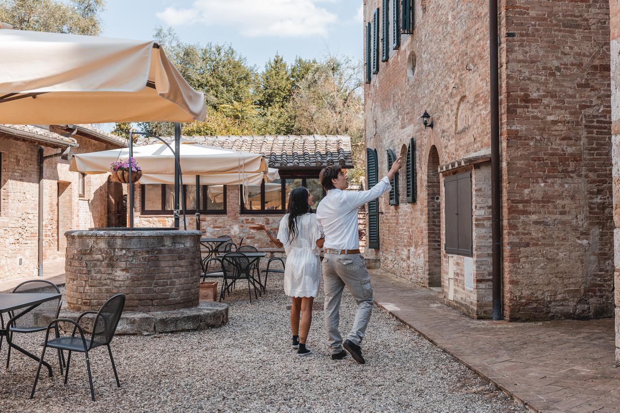 Il Borgo Di Terrensano Aparthotel Siena Exterior photo