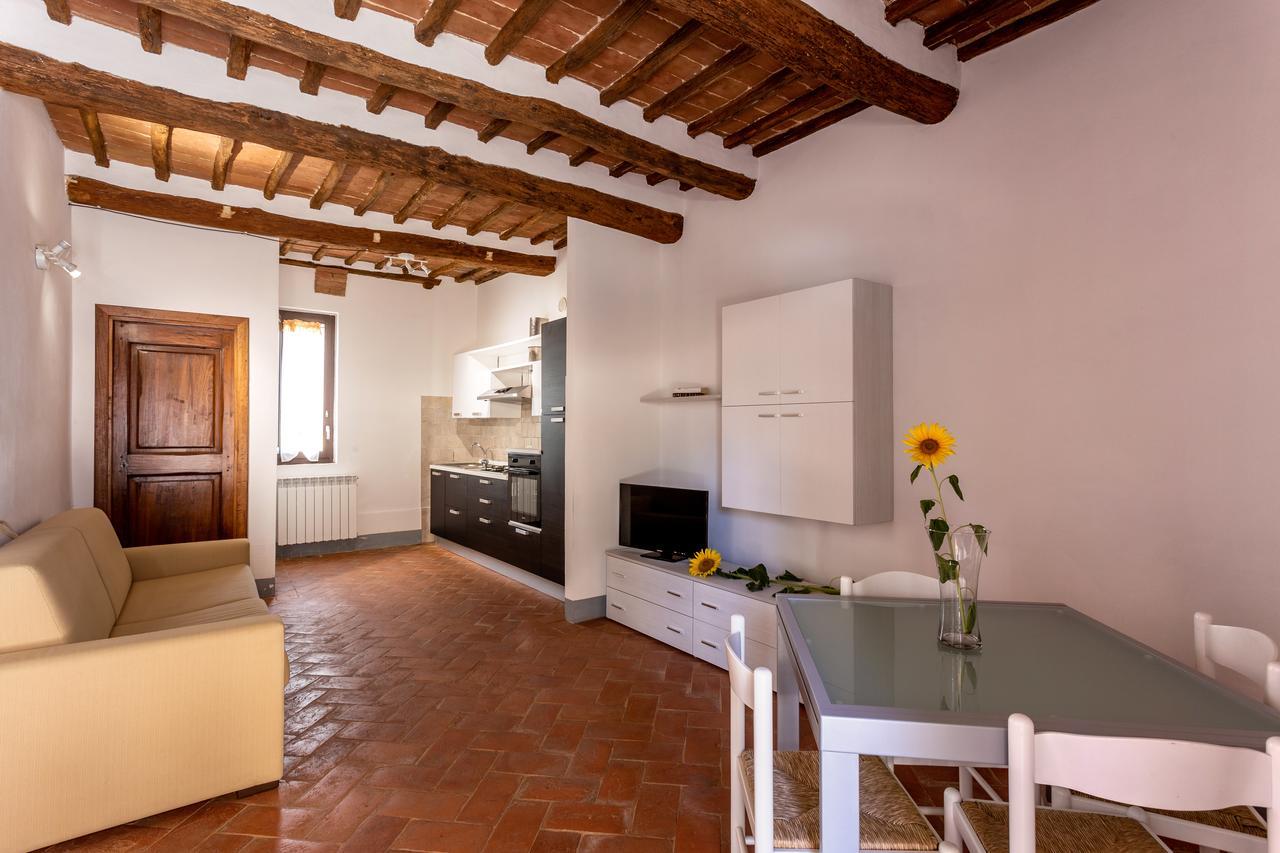 Il Borgo Di Terrensano Aparthotel Siena Exterior photo