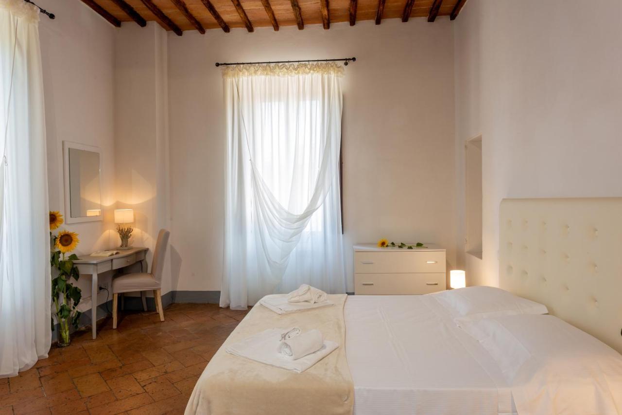 Il Borgo Di Terrensano Aparthotel Siena Exterior photo