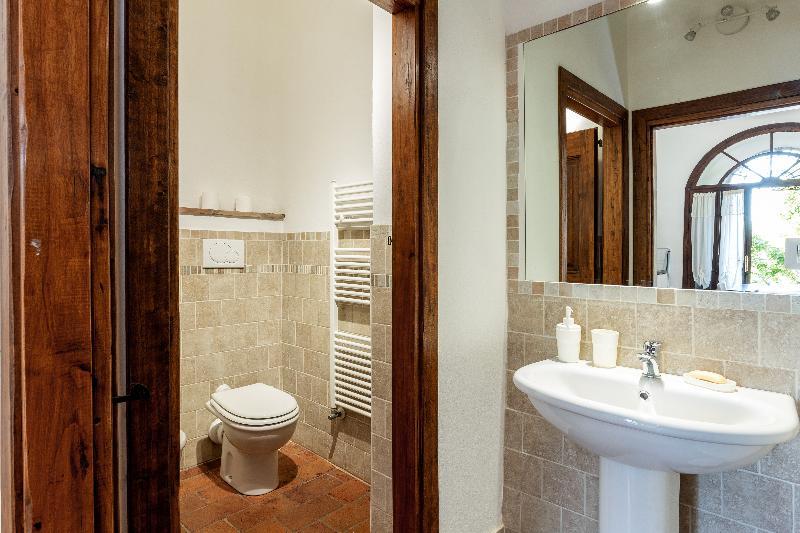 Il Borgo Di Terrensano Aparthotel Siena Exterior photo