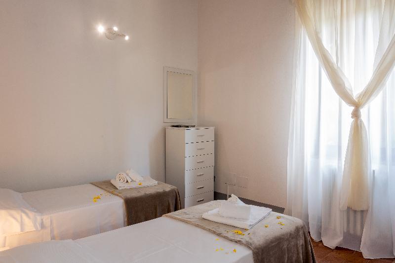 Il Borgo Di Terrensano Aparthotel Siena Exterior photo